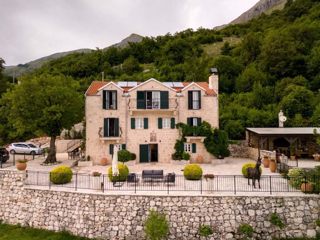view on Mona Lisa Villa