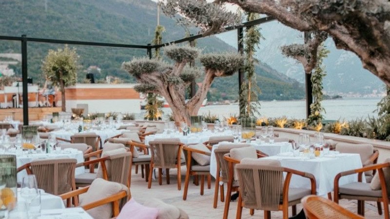Casa del Mare – various locations in Kotor Bay.
