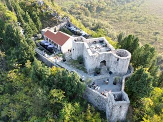 Besac Fortress wedding in Montenegro